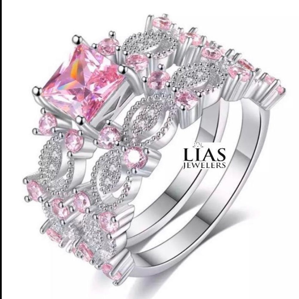 New 18k white gold wedding ring set